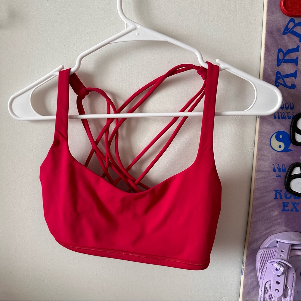 lululemon sports bra